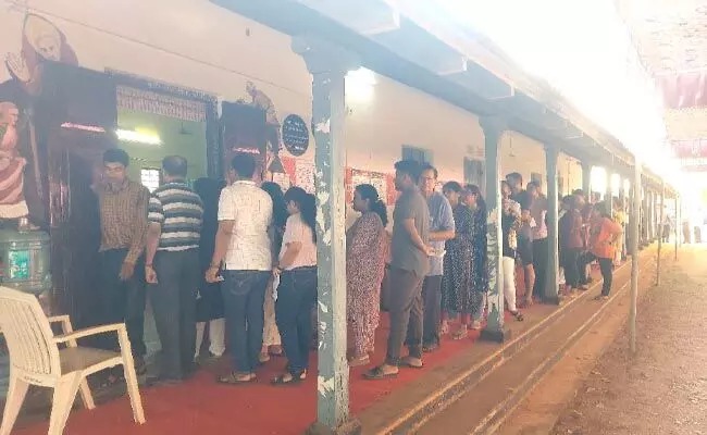 EVM technical glitch delays voting in Udupi-Chikkamagaluru constituency